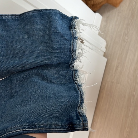 Good American Good Curve Straight Leg Denim! Size 6 - Picture 5 of 5